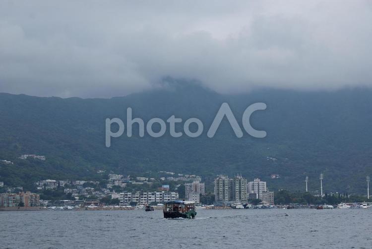 香港の海と山と雲 風景,海,山の写真素材