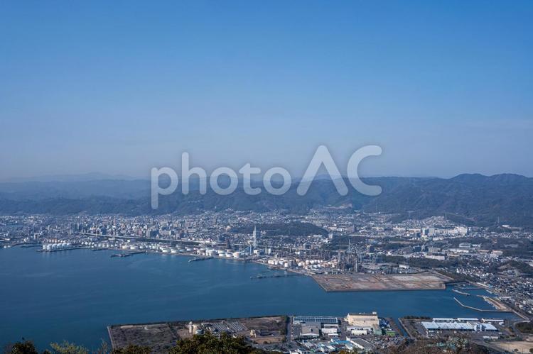 太華山から望む周南工業地帯と市街地の昼景 周南工業地帯,山口県,周南市の写真素材