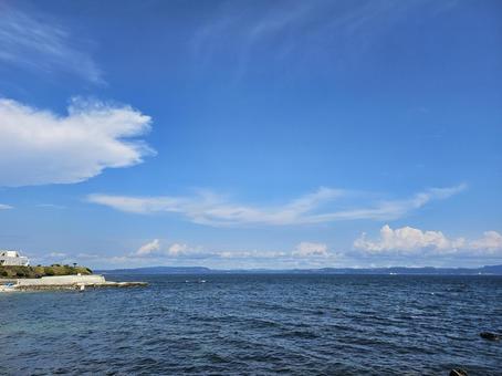 船から覗いた景色-横須賀- 船から覗いた景色-横須賀- 海,空,天気の写真素材