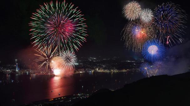 美しき花火大会 美しき花火大会 関門海峡花火大会,関門海峡,関門橋の写真素材