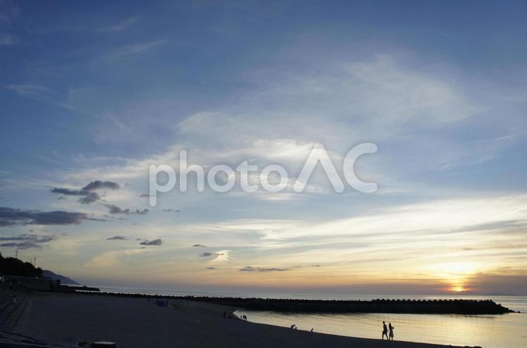 双海の夕日（愛媛県双海） 夕日,夕焼け,夕方の写真素材