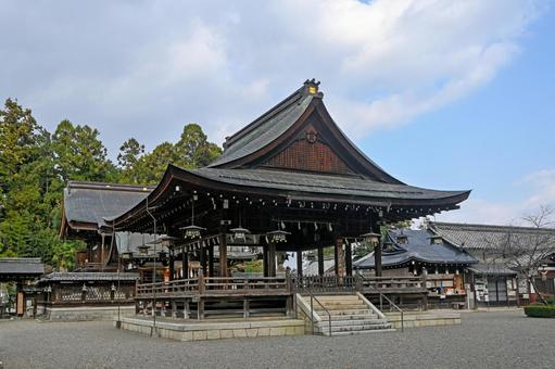 滋賀・近江八幡市 沙沙貴神社 拝殿 滋賀・近江八幡市 沙沙貴神社 拝殿の写真