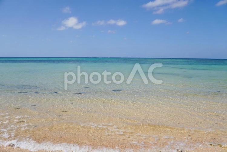 石垣島の美しい海 海,アイランズ,砂の写真素材