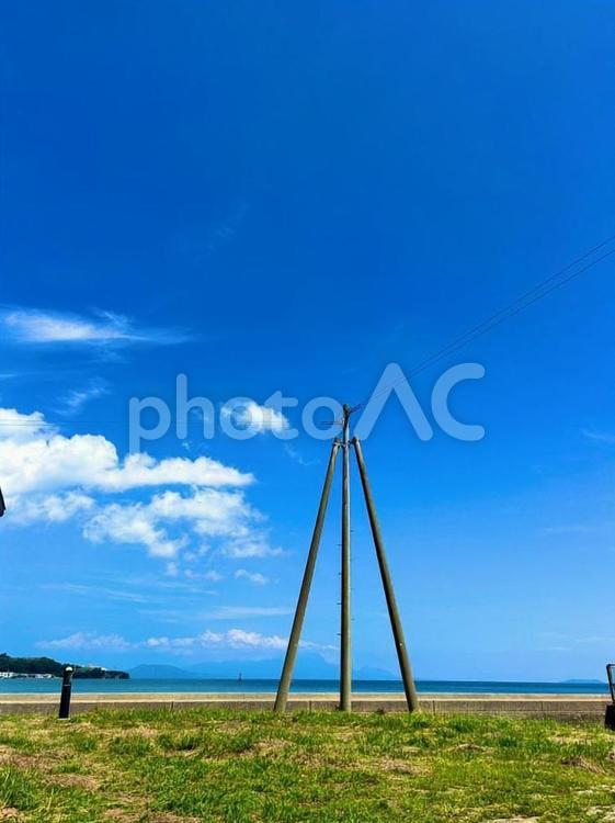 電信柱と空と海 電信柱,空,海の写真素材