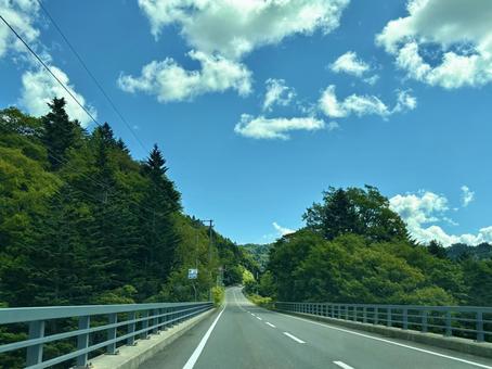 橋の上の道路 橋の上の道路 道,道路,自然の写真素材