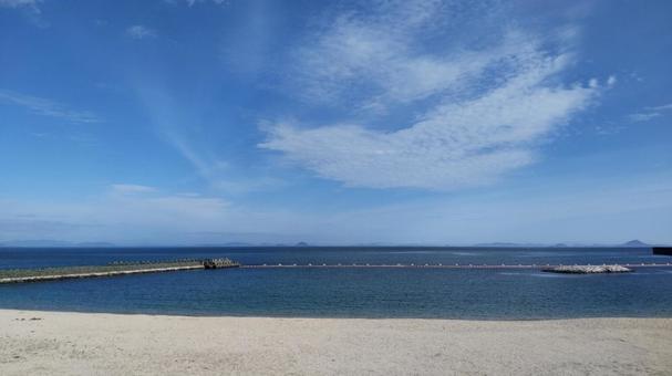 海と砂浜と青空 海と砂浜と青空 海,砂浜,青空の写真素材