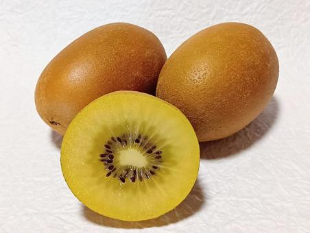 ゴールドキウイ ゴールドキウイ,キウイフルーツ,果物の写真素材