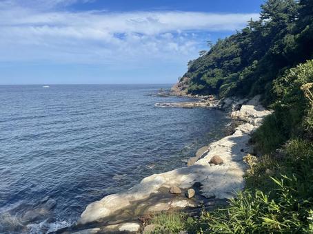 東尋坊から見える海1 東尋坊から見える海1の写真