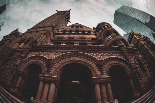 トロントの歴史的建築（カナダ） 歴史的建造物,石造りの建物,アーチ型の入り口の写真素材