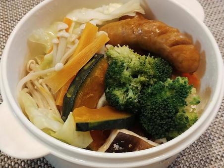 簡単　蒸し野菜 蒸し野菜,野菜,緑黄色野菜の写真素材