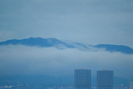 山の見える風景 山脈,山間,山地の写真素材