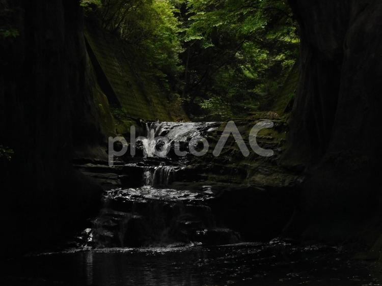 濃溝の滝・亀岩の洞窟 濃溝の滝,亀岩の洞窟,切通の写真素材