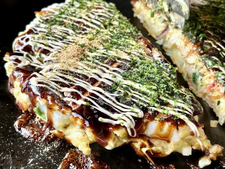 お好み焼きのアップ お好み焼き,鉄板,粉ものの写真素材