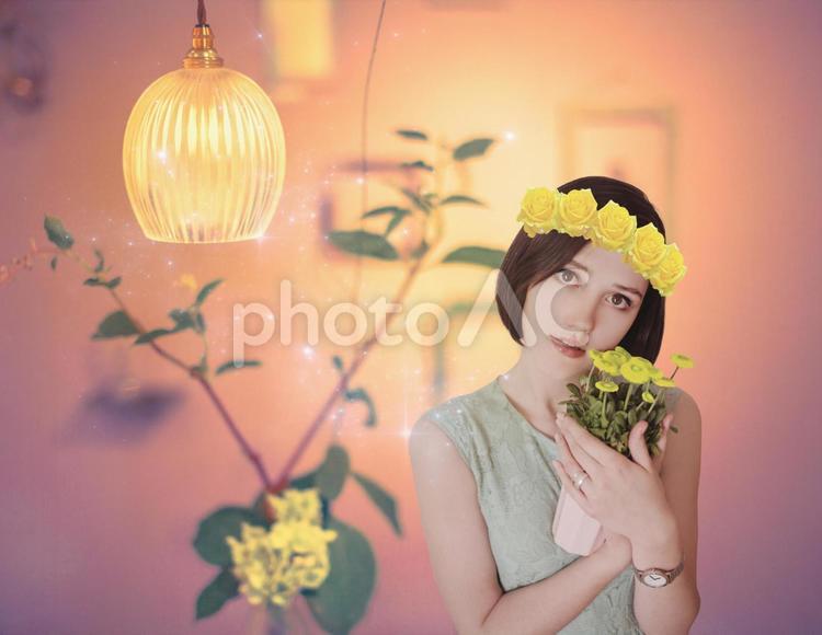 鉢植えを持つ女性 cg,女性,外国人の写真素材