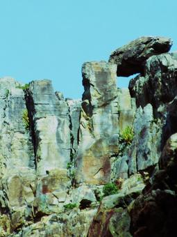 Photo, three sections of caves, cave, saddon lock, 
