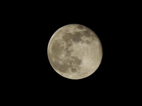 2025年11月5日の満月 月,夜空,夜の写真素材
