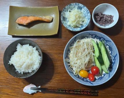 Photo, dinner, government stockpiled rice, rice, 