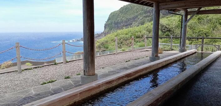 癒し効果絶大　こんなところに足湯 絶景,足湯,温泉の写真素材