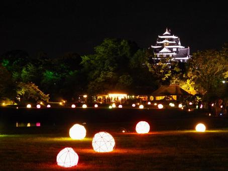 ライトアップした岡山後楽園〜岡山城を臨む ライトアップした岡山後楽園〜岡山城を臨む 後楽園,庭園,夏の幻想庭園の写真素材