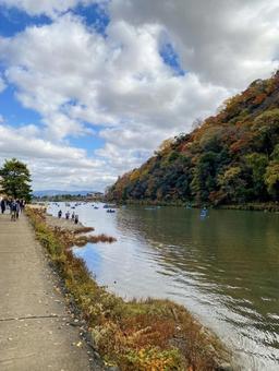 秋の桂川 秋の桂川 京都,嵐山,秋の写真素材