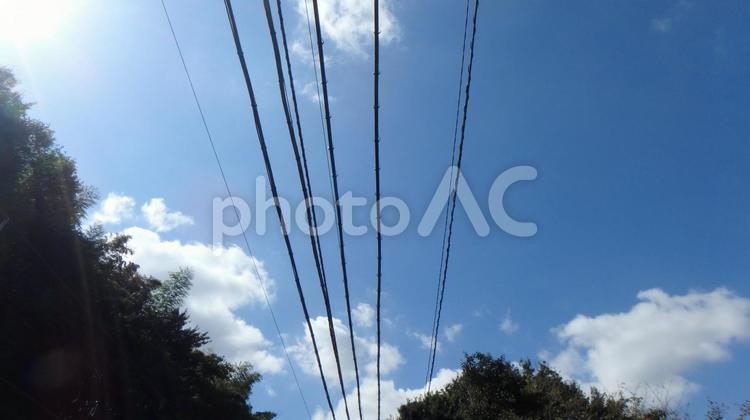 青空と電線　【002】 青空,電線,雲の写真素材