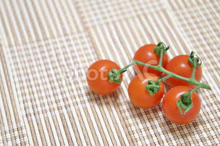 新鮮　鈴なりミニトマト ミニトマト,トマト,野菜の写真素材