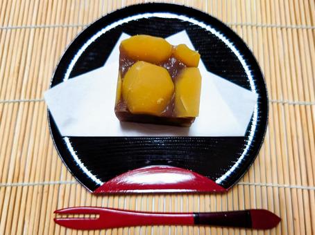 栗蒸し羊羹 栗蒸し羊羹の写真