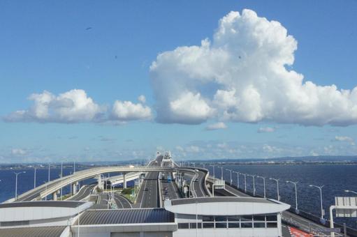 海ほたる 海ほたる 空,雲,青の写真素材