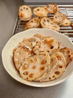 れんこんチーズサンド ご飯,夜ごはん,晩ごはんの写真素材