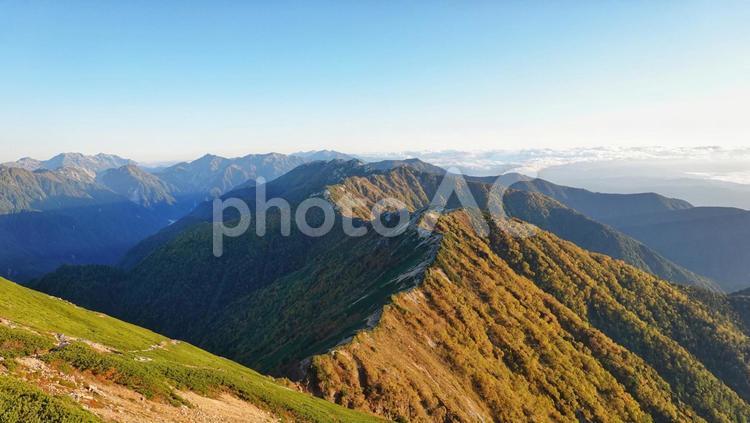大天井岳から見る表銀座稜線 山,北アルプス,登山の写真素材