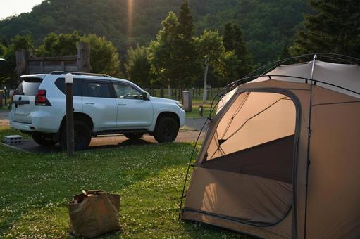 キャンプ行こうよ キャンプ,おしゃれ,ドームテントの写真素材