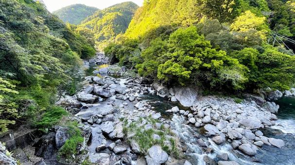 雄淵雌淵公園の奇石渓谷美 雄淵雌淵公園の奇石渓谷美の写真