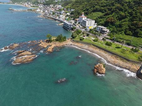 秋谷の立石・立石海岸 秋谷の立石・立石海岸の写真
