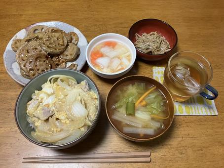 他人丼定食 他人丼定食 他人丼,どんぶり,定食の写真素材