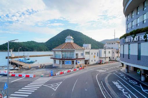 島根・隠岐道後の西郷港と西郷のまちなみ 島根・隠岐道後の西郷港と西郷のまちなみ 隠岐,西郷港,離島の写真素材