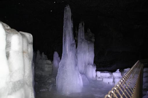 石灰岩洞穴 石灰岩洞穴
