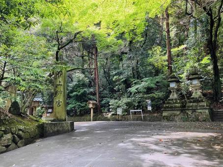 石上神宮　石柱 石上神宮,奈良県天理市,十六社の写真素材