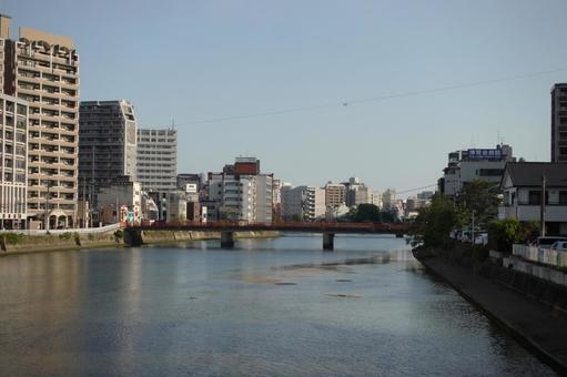気持ちの良い福岡の街並み 福岡,天神,朝の写真素材