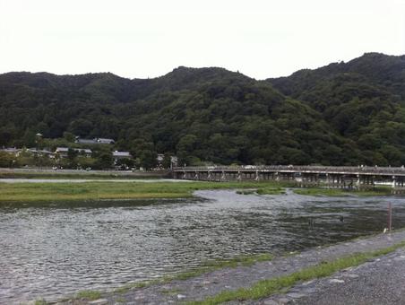 嵐山の渡月橋 嵐山の渡月橋の写真