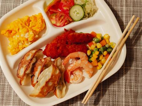 カジュアルビュッフェのイメージ2 カジュアルビュッフェのイメージ2 ビュッフェ,ランチ,食べ放題の写真素材