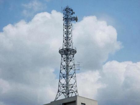 【風景写真】通信鉄塔 通信鉄塔,電波塔,鉄塔の写真素材