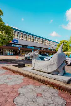 【鳥取】鳥取駅前のモニュメント 鳥取駅,駅前,駅の写真素材