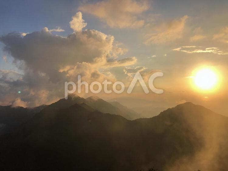 石鎚夕暮れ006 石鎚,雲海,景色の写真素材