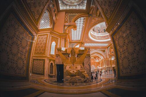 幾何学装飾の大広間 大広間,幾何学模様,黄金装飾の写真素材