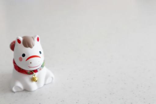 午年のシンプルな年賀状素材の写真