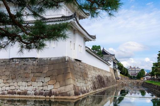 城郭と水辺の静寂 城郭と水辺の静寂 二条城,城,石垣の写真素材