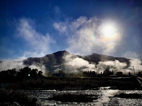 朝霧 空,山,霞の写真素材