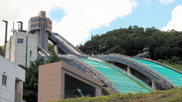 夏の白馬ジャンプ競技場 夏の白馬ジャンプ競技場の写真