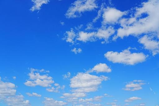 青い空と白い雲 青い空と白い雲の写真