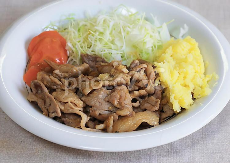 豚肉の生姜焼き 生姜焼き,豚の生姜焼き,豚肉の写真素材